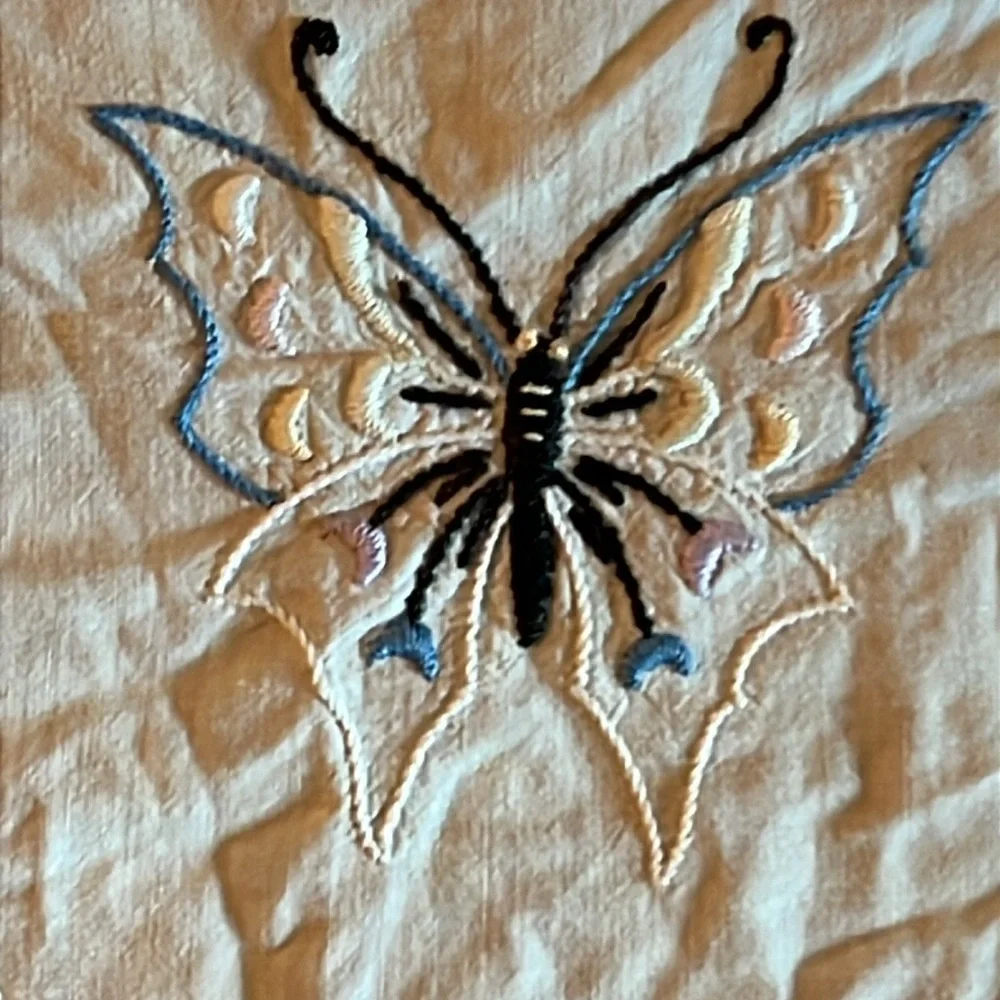 Antique embroidered Elegant coverlet or bedspread 90” x 72”